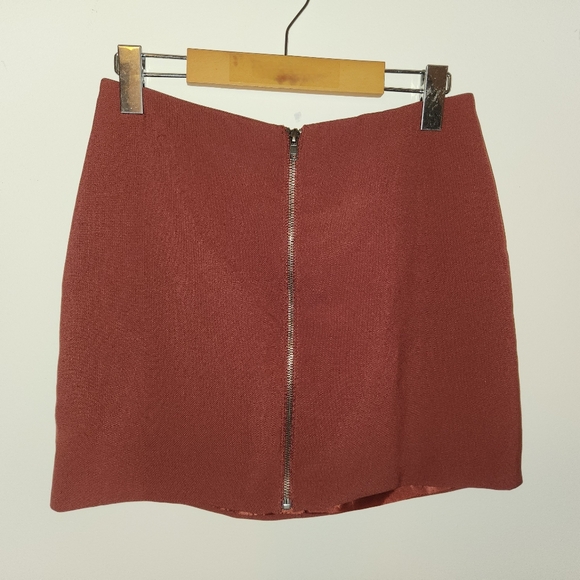 2 skirts Reitmas and Forever 21 ( Medium and Size 6) - Picture 2 of 3